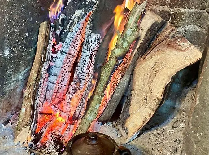 Oda ve Kahvaltı Ballkon Turi Pellumbas