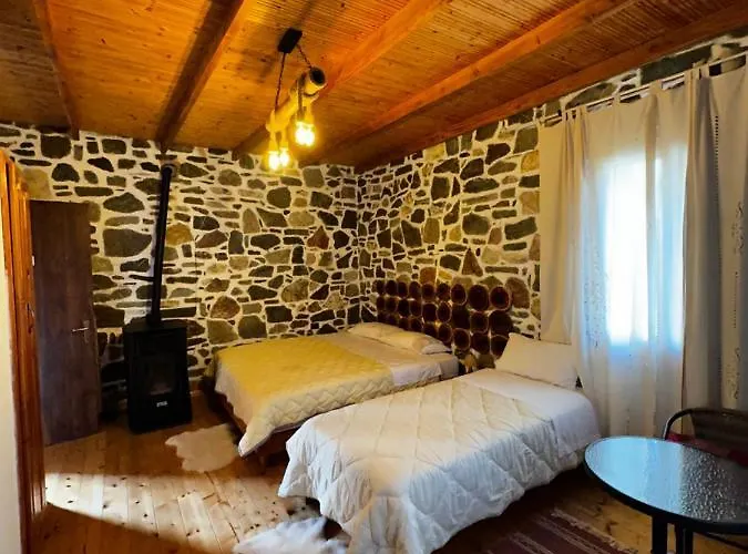 Ballkon Turi Bed & Breakfast Pellumbas