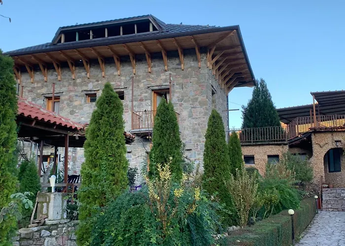 Ballkon Turi Bed & Breakfast Pellumbas